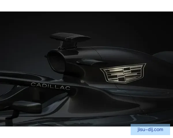 凯迪拉克F1赛季双面涂装亮相