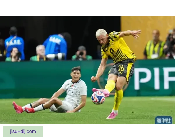 伊拉克队助理教练考察蒙特雷备战洲际附加赛 伊拉克队助理教练考察蒙特雷备战洲际附加赛